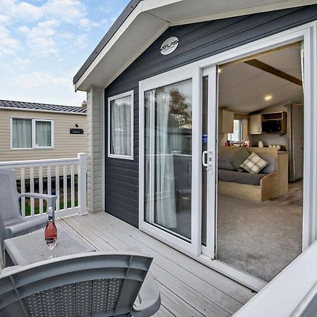 Sea La Vie Lodge, Rockley Park Holiday Park, Poole, Dorset Esterno foto