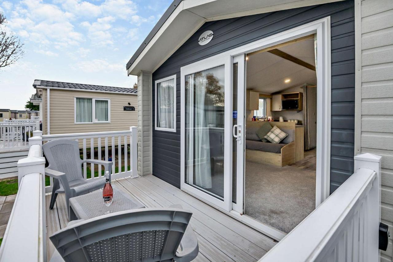 Sea La Vie Lodge, Rockley Park Holiday Park, Poole, Dorset Esterno foto